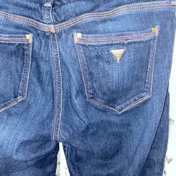 Guess Low Rise Skinny - Picture 2 of 4